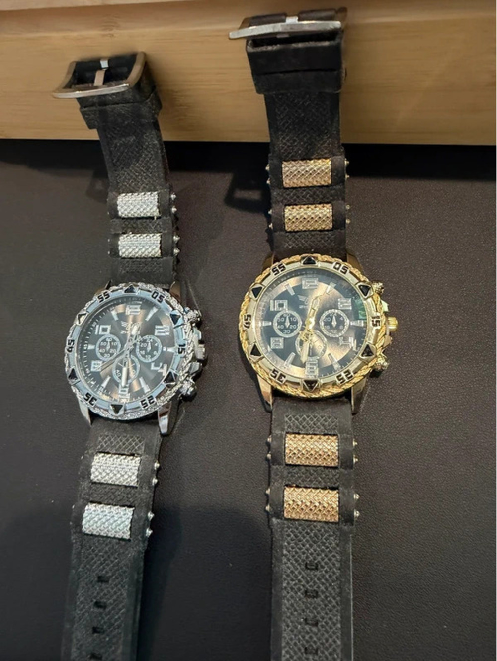 Bundle of 2 Men’s Watches Gold & Silver New Battery Saver Tabs
